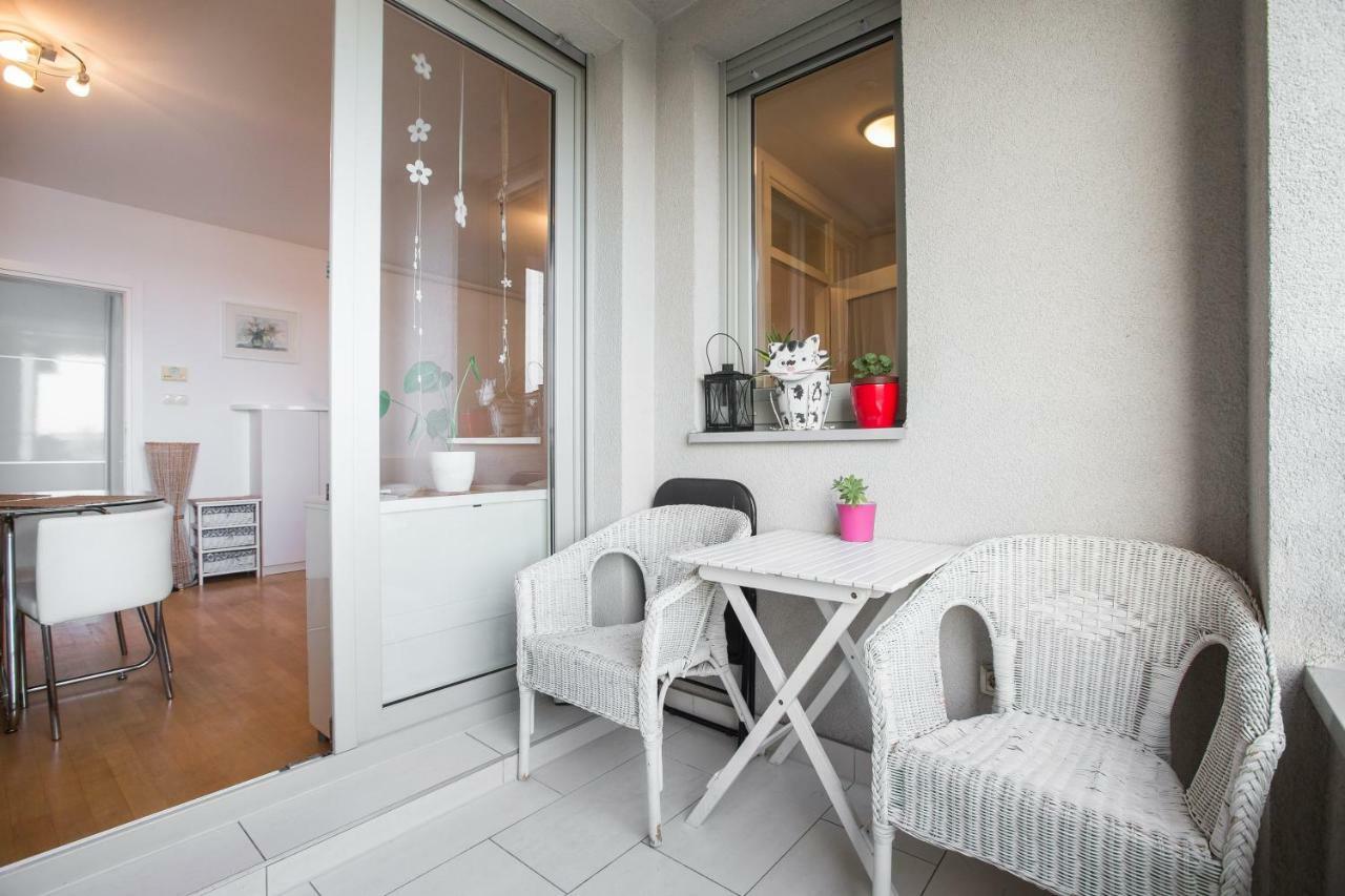 Cozy & Modern Studio With Balcony Zagabria Esterno foto