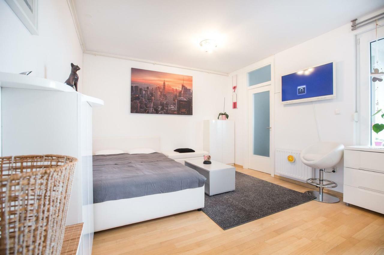 Cozy & Modern Studio With Balcony Zagabria Esterno foto