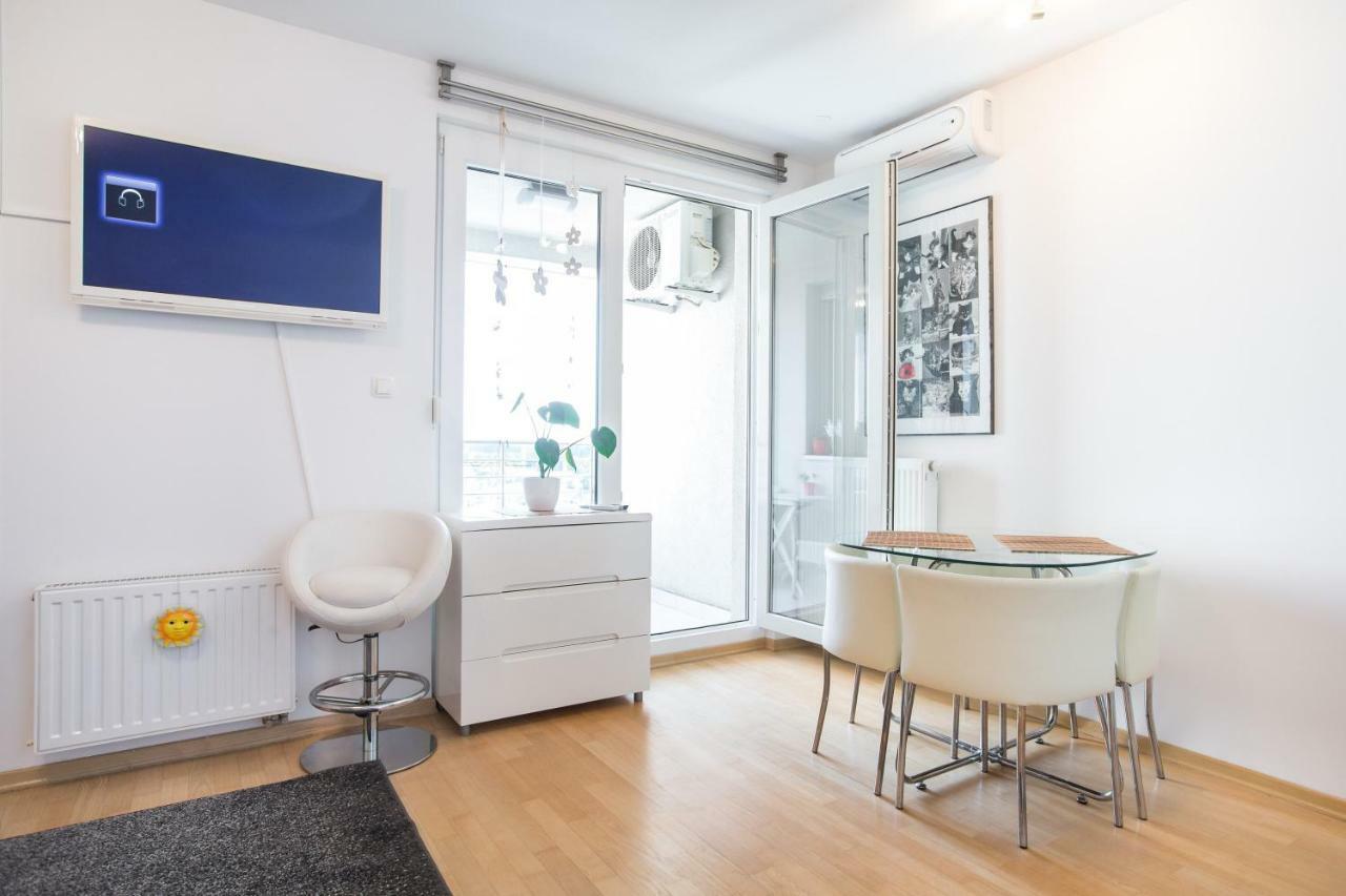 Cozy & Modern Studio With Balcony Zagabria Esterno foto